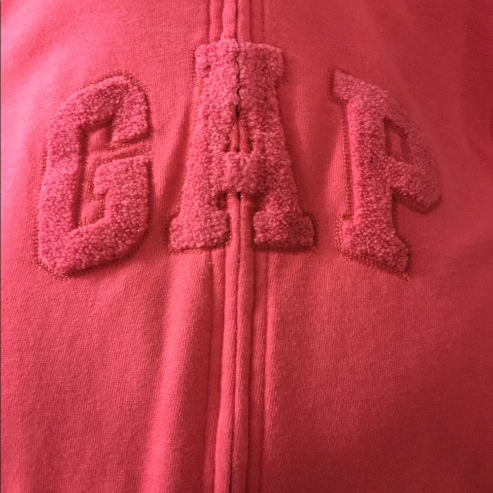 GAP - Picture 3 of 3